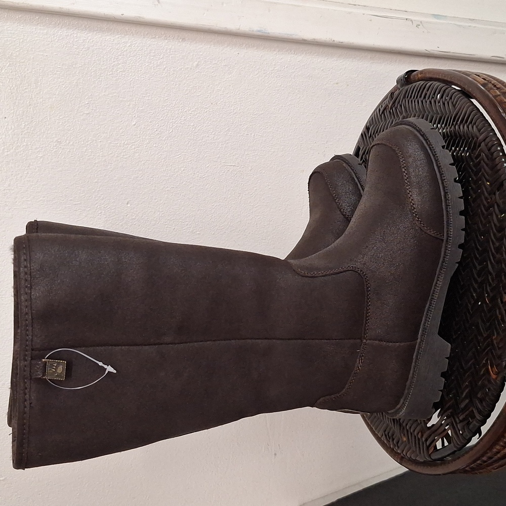 Bear Paw Boots Women Size 7